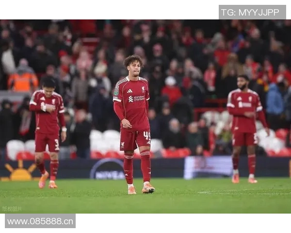 埃利奥特22岁选择离开利物浦加盟维拉出场时间仅174分钟身价仍达3500万